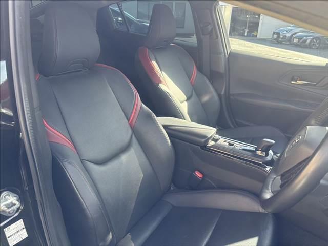 プリウス Z モデリスタフルエアロ 純正12.3インチナビ 全周囲カメラ レーダークルーズコントロール 電動リアゲート 本革シート パワーシート シートヒーター シートエアコン 衝突軽減ブレーキ 禁煙車(7枚目)