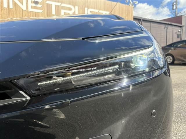 プリウス Z モデリスタフルエアロ 純正12.3インチナビ 全周囲カメラ レーダークルーズコントロール 電動リアゲート 本革シート パワーシート シートヒーター シートエアコン 衝突軽減ブレーキ 禁煙車(11枚目)