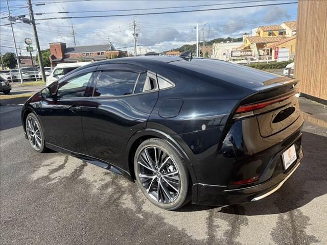 プリウス Z モデリスタフルエアロ 純正12.3インチナビ 全周囲カメラ レーダークルーズコントロール 電動リアゲート 本革シート パワーシート シートヒーター シートエアコン 衝突軽減ブレーキ 禁煙車(18枚目)