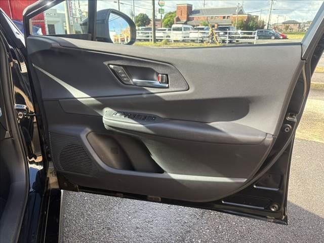 プリウス Z モデリスタフルエアロ 純正12.3インチナビ 全周囲カメラ レーダークルーズコントロール 電動リアゲート 本革シート パワーシート シートヒーター シートエアコン 衝突軽減ブレーキ 禁煙車(51枚目)