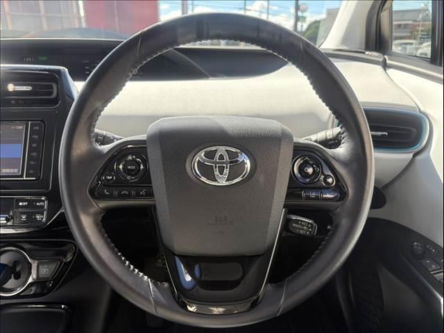 プリウス A モデリスタフルエアロ レーダークルーズコントロール フルセグTV Bluetooth バックカメラ 衝突軽減ブレーキ 純正SDナビ パワーシート LEDヘッドライト スマートキー 禁煙車 ETC(10枚目)