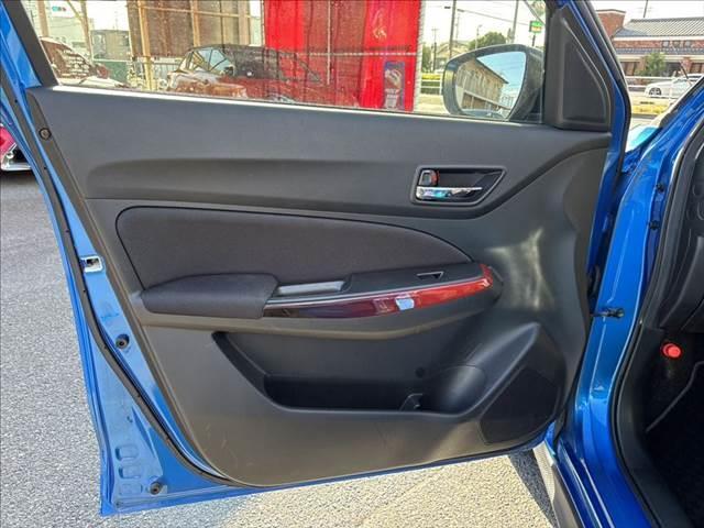 スイフトスポーツ セーフティパッケージ 6速MT 純正SDナビ フルセグTV 全方位カメラ LEDヘッドライト 禁煙車 レーダークルーズコントロール 衝突軽減ブレーキ Bluetooth ドライブレコーダー 純正17インチアルミホイール(66枚目)