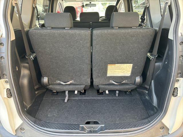 シエンタ Ｘ　純正ＳＤナビ　パワースライドドア　禁煙車　ＬＥＤヘッドライト　キーレスエントリー　盗難防止装置　純正１６インチＡＷ　アイドリングストップ　ＥＴＣ　電動格納ミラー　パワーステアリング（9枚目）