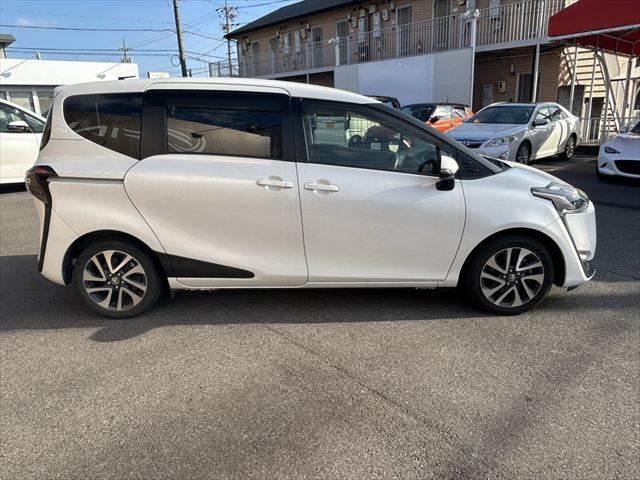 シエンタ Ｘ　純正ＳＤナビ　パワースライドドア　禁煙車　ＬＥＤヘッドライト　キーレスエントリー　盗難防止装置　純正１６インチＡＷ　アイドリングストップ　ＥＴＣ　電動格納ミラー　パワーステアリング（15枚目）