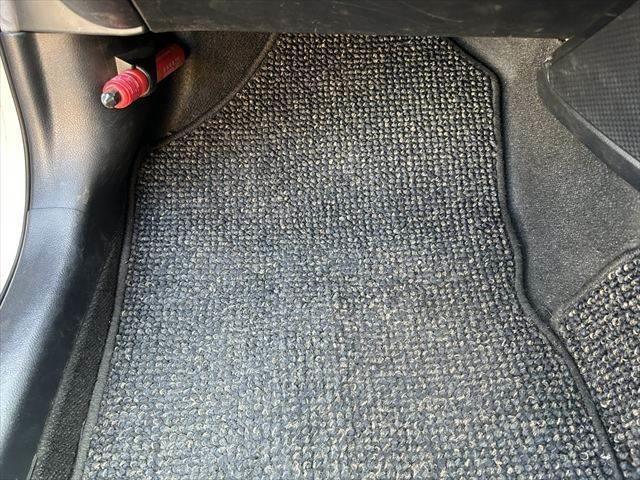 シエンタ Ｘ　純正ＳＤナビ　パワースライドドア　禁煙車　ＬＥＤヘッドライト　キーレスエントリー　盗難防止装置　純正１６インチＡＷ　アイドリングストップ　ＥＴＣ　電動格納ミラー　パワーステアリング（62枚目）