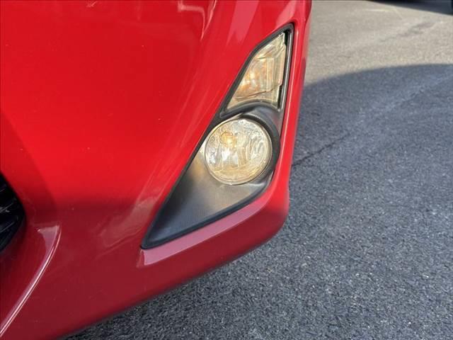 ８６ ＧＴ　純正ＳＤナビ　フルセグＴＶ　禁煙車　Ｂｌｕｅｔｏｏｔｈ　ＥＴＣ　スマートキー　ＨＩＤヘッドライト　ミュージックサーバー　盗難防止装置　ＵＳＢポート　純正１７インチアルミホイール（12枚目）