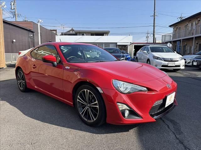８６ ＧＴ　純正ＳＤナビ　フルセグＴＶ　禁煙車　Ｂｌｕｅｔｏｏｔｈ　ＥＴＣ　スマートキー　ＨＩＤヘッドライト　ミュージックサーバー　盗難防止装置　ＵＳＢポート　純正１７インチアルミホイール（16枚目）