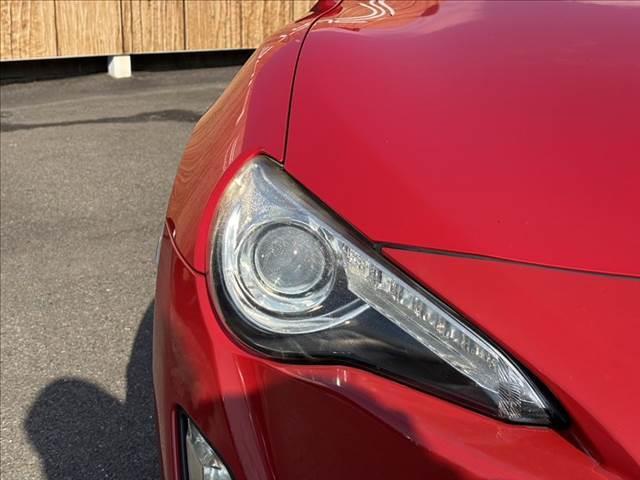 ８６ ＧＴ　純正ＳＤナビ　フルセグＴＶ　禁煙車　Ｂｌｕｅｔｏｏｔｈ　ＥＴＣ　スマートキー　ＨＩＤヘッドライト　ミュージックサーバー　盗難防止装置　ＵＳＢポート　純正１７インチアルミホイール（23枚目）