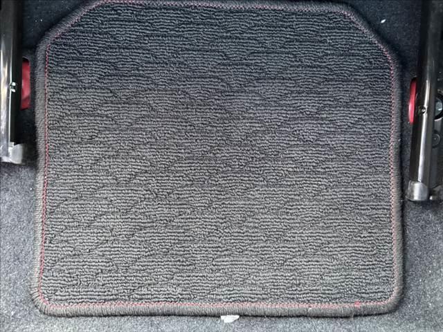 ８６ ＧＴ　純正ＳＤナビ　フルセグＴＶ　禁煙車　Ｂｌｕｅｔｏｏｔｈ　ＥＴＣ　スマートキー　ＨＩＤヘッドライト　ミュージックサーバー　盗難防止装置　ＵＳＢポート　純正１７インチアルミホイール（56枚目）