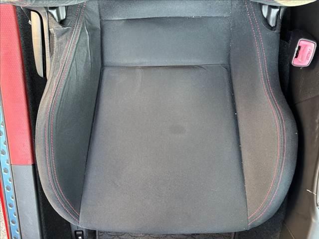 ８６ ＧＴ　純正ＳＤナビ　フルセグＴＶ　禁煙車　Ｂｌｕｅｔｏｏｔｈ　ＥＴＣ　スマートキー　ＨＩＤヘッドライト　ミュージックサーバー　盗難防止装置　ＵＳＢポート　純正１７インチアルミホイール（59枚目）