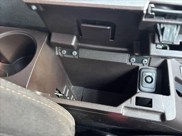 コペン ローブ S 6速MTシフト 純正SDナビ ビルシュタインショック ETC レカロシート シートヒーター フルセグ Bluetooth LEDヘッドライト 盗難防止装置 スマートキー フォグランプ(46枚目)