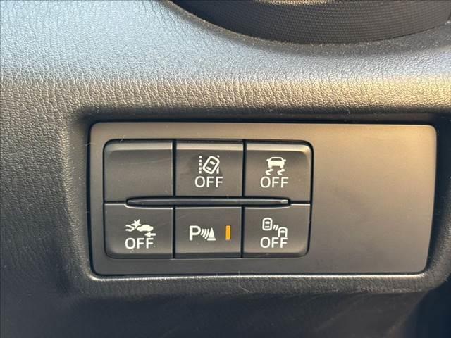 ロードスター NR-A 6速マニュアル 衝突軽減ブレーキ 禁煙車 LEDヘッドライト スマートキー コーナーセンサー USBポート ETC RAYS製16インチアルミホイール ブラインドスポットモニター フロントリップ(5枚目)