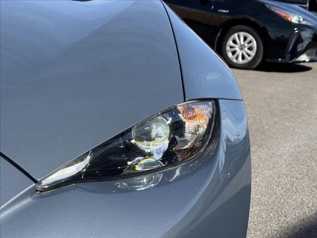 ロードスター NR-A 6速マニュアル 衝突軽減ブレーキ 禁煙車 LEDヘッドライト スマートキー コーナーセンサー USBポート ETC RAYS製16インチアルミホイール ブラインドスポットモニター フロントリップ(9枚目)