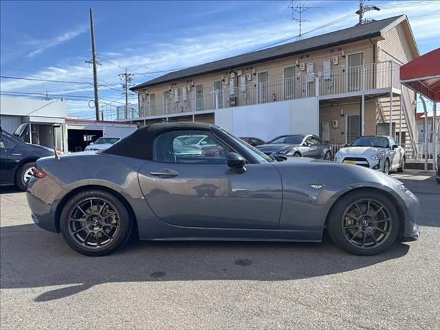 ロードスター NR-A 6速マニュアル 衝突軽減ブレーキ 禁煙車 LEDヘッドライト スマートキー コーナーセンサー USBポート ETC RAYS製16インチアルミホイール ブラインドスポットモニター フロントリップ(14枚目)