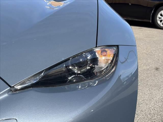 ロードスター NR-A 6速マニュアル 衝突軽減ブレーキ 禁煙車 LEDヘッドライト スマートキー コーナーセンサー USBポート ETC RAYS製16インチアルミホイール ブラインドスポットモニター フロントリップ(19枚目)