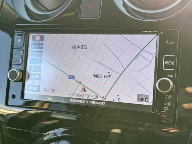 ノート ｅ－パワー　Ｘ　ユーザー買取車　純正ＳＤナビ　アラウンドビューモニター　衝突軽減ブレーキ　デジタルインナーミラー　Ｂｌｕｅｔｏｏｔｈ　フルセグＴＶ　スマートキー　禁煙車　コーナーセンサー　ＥＴＣ　純正１５インチアルミ（4枚目）