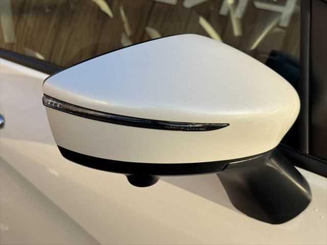 ノート ｅ－パワー　Ｘ　ユーザー買取車　純正ＳＤナビ　アラウンドビューモニター　衝突軽減ブレーキ　デジタルインナーミラー　Ｂｌｕｅｔｏｏｔｈ　フルセグＴＶ　スマートキー　禁煙車　コーナーセンサー　ＥＴＣ　純正１５インチアルミ（27枚目）