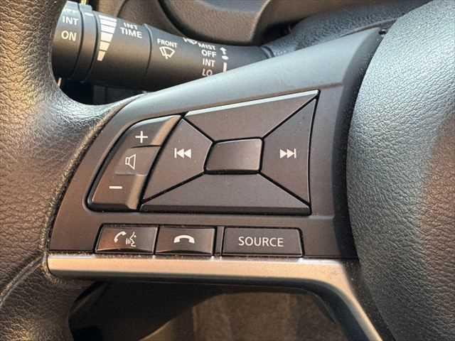 ノート ｅ－パワー　Ｘ　ユーザー買取車　純正ＳＤナビ　アラウンドビューモニター　衝突軽減ブレーキ　デジタルインナーミラー　Ｂｌｕｅｔｏｏｔｈ　フルセグＴＶ　スマートキー　禁煙車　コーナーセンサー　ＥＴＣ　純正１５インチアルミ（37枚目）