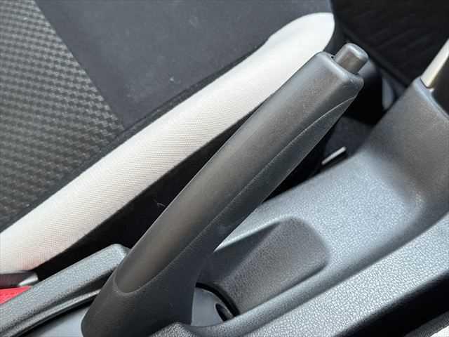 ノート ｅ－パワー　Ｘ　ユーザー買取車　純正ＳＤナビ　アラウンドビューモニター　衝突軽減ブレーキ　デジタルインナーミラー　Ｂｌｕｅｔｏｏｔｈ　フルセグＴＶ　スマートキー　禁煙車　コーナーセンサー　ＥＴＣ　純正１５インチアルミ（43枚目）