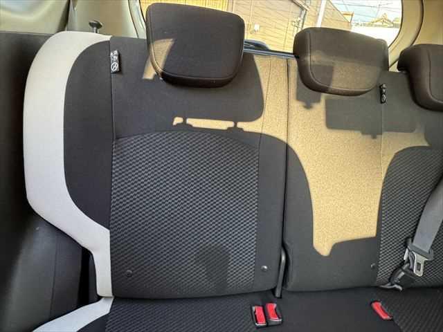 ノート ｅ－パワー　Ｘ　ユーザー買取車　純正ＳＤナビ　アラウンドビューモニター　衝突軽減ブレーキ　デジタルインナーミラー　Ｂｌｕｅｔｏｏｔｈ　フルセグＴＶ　スマートキー　禁煙車　コーナーセンサー　ＥＴＣ　純正１５インチアルミ（57枚目）