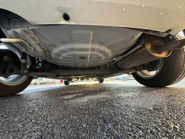 ノート ｅ－パワー　Ｘ　ユーザー買取車　純正ＳＤナビ　アラウンドビューモニター　衝突軽減ブレーキ　デジタルインナーミラー　Ｂｌｕｅｔｏｏｔｈ　フルセグＴＶ　スマートキー　禁煙車　コーナーセンサー　ＥＴＣ　純正１５インチアルミ（69枚目）