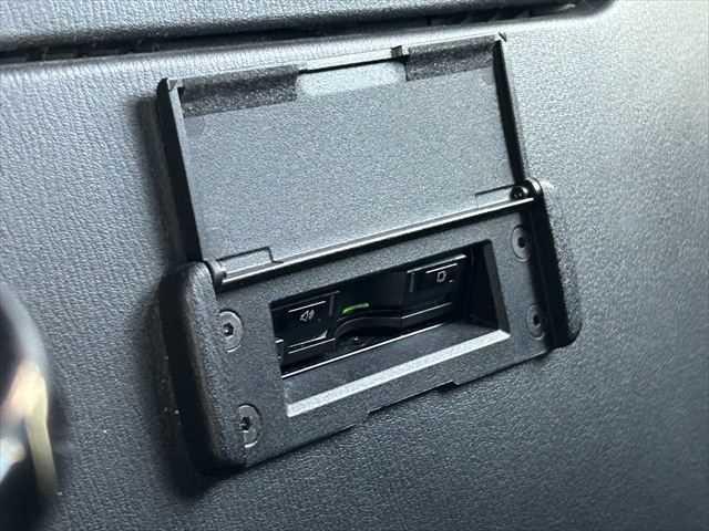 ロードスター Sスペシャルパッケージ MTモード付 純正SDナビ バックカメラ ブルートゥース フルセグTV ETC LEDヘッドライト 純正16インチアルミホイール スマートキー USBポート DVD再生 ドライブレコーダー(35枚目)