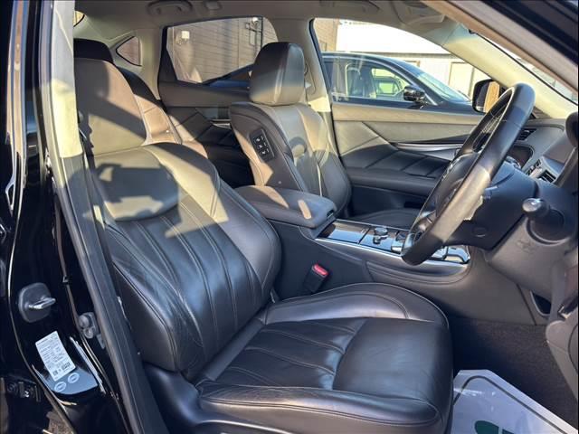 フーガハイブリッド ＶＩＰ　純正ＨＤＤナビ　フルセグＴＶ　バックカメラ　ＥＴＣ　本革シート　シートエアコン　禁煙車　レーダークルーズコントロール　シートヒーター　パワーシート　Ｂｌｕｅｔｏｏｔｈ　フルセグＴＶ　ＨＩＤヘッドライト（8枚目）