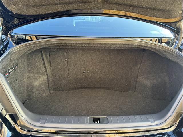 フーガハイブリッド ＶＩＰ　純正ＨＤＤナビ　フルセグＴＶ　バックカメラ　ＥＴＣ　本革シート　シートエアコン　禁煙車　レーダークルーズコントロール　シートヒーター　パワーシート　Ｂｌｕｅｔｏｏｔｈ　フルセグＴＶ　ＨＩＤヘッドライト（10枚目）