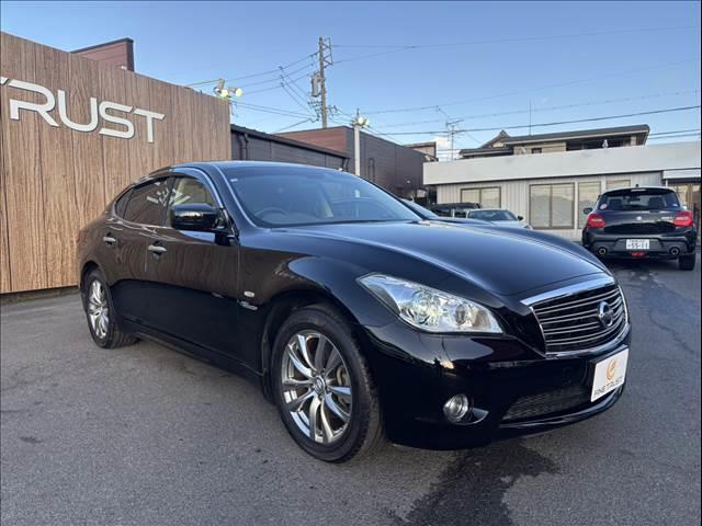 フーガハイブリッド ＶＩＰ　純正ＨＤＤナビ　フルセグＴＶ　バックカメラ　ＥＴＣ　本革シート　シートエアコン　禁煙車　レーダークルーズコントロール　シートヒーター　パワーシート　Ｂｌｕｅｔｏｏｔｈ　フルセグＴＶ　ＨＩＤヘッドライト（17枚目）