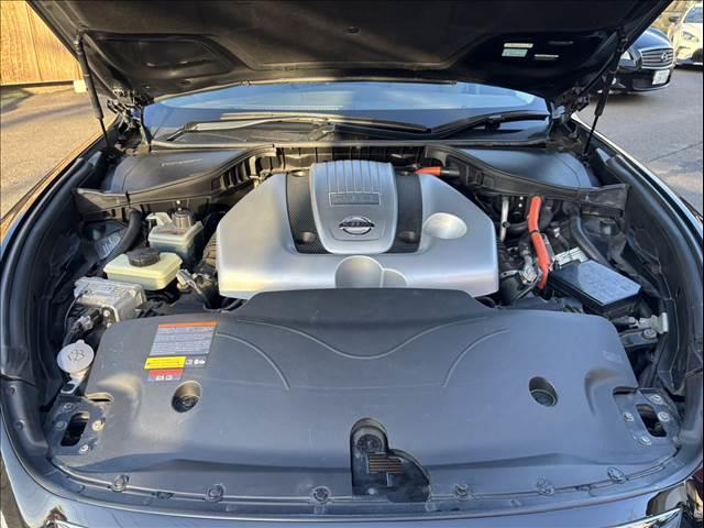 フーガハイブリッド ＶＩＰ　純正ＨＤＤナビ　フルセグＴＶ　バックカメラ　ＥＴＣ　本革シート　シートエアコン　禁煙車　レーダークルーズコントロール　シートヒーター　パワーシート　Ｂｌｕｅｔｏｏｔｈ　フルセグＴＶ　ＨＩＤヘッドライト（34枚目）