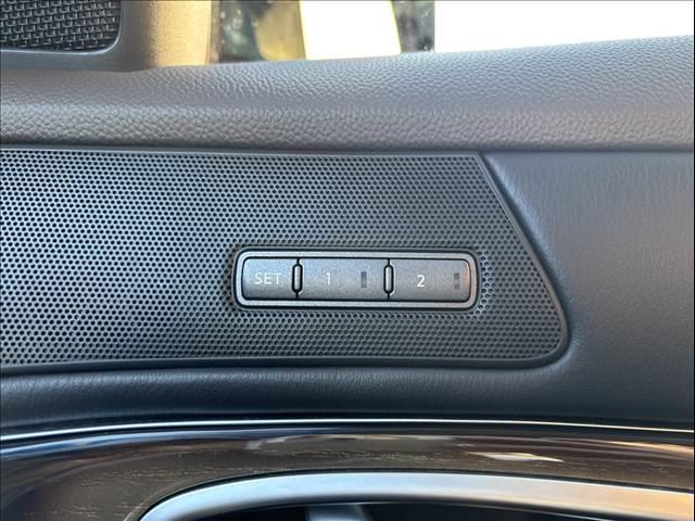 フーガハイブリッド ＶＩＰ　純正ＨＤＤナビ　フルセグＴＶ　バックカメラ　ＥＴＣ　本革シート　シートエアコン　禁煙車　レーダークルーズコントロール　シートヒーター　パワーシート　Ｂｌｕｅｔｏｏｔｈ　フルセグＴＶ　ＨＩＤヘッドライト（47枚目）