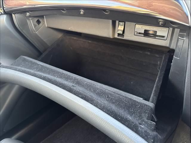 フーガハイブリッド ＶＩＰ　純正ＨＤＤナビ　フルセグＴＶ　バックカメラ　ＥＴＣ　本革シート　シートエアコン　禁煙車　レーダークルーズコントロール　シートヒーター　パワーシート　Ｂｌｕｅｔｏｏｔｈ　フルセグＴＶ　ＨＩＤヘッドライト（54枚目）