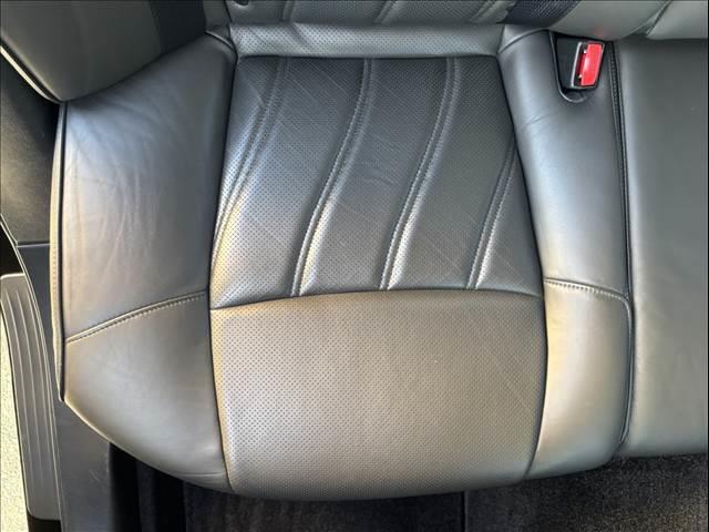 フーガハイブリッド ＶＩＰ　純正ＨＤＤナビ　フルセグＴＶ　バックカメラ　ＥＴＣ　本革シート　シートエアコン　禁煙車　レーダークルーズコントロール　シートヒーター　パワーシート　Ｂｌｕｅｔｏｏｔｈ　フルセグＴＶ　ＨＩＤヘッドライト（65枚目）