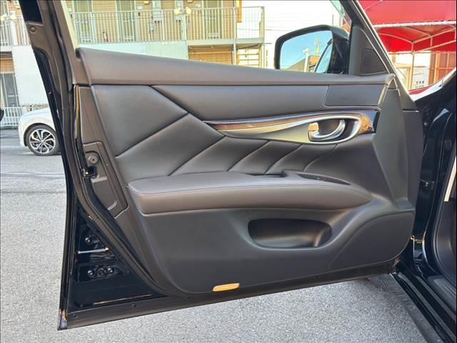 フーガハイブリッド ＶＩＰ　純正ＨＤＤナビ　フルセグＴＶ　バックカメラ　ＥＴＣ　本革シート　シートエアコン　禁煙車　レーダークルーズコントロール　シートヒーター　パワーシート　Ｂｌｕｅｔｏｏｔｈ　フルセグＴＶ　ＨＩＤヘッドライト（66枚目）