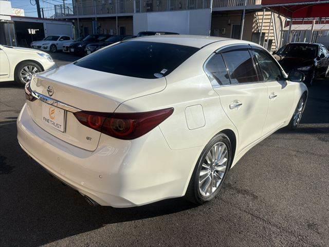 スカイライン ＧＴ　タイプＰ　純正メモリーナビ　フルセグＴＶ　全方位カメラ　ＥＴＣ２．０　本革シート　シートヒーター　パワーシート　Ｂｌｕｅｔｏｏｔｈ　衝突軽減ブレーキ　クリアランスソナー　禁煙車　レーダークルーズコントロール（17枚目）