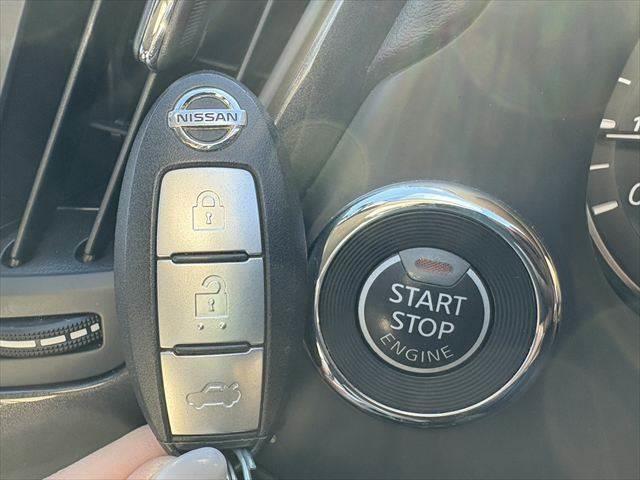 スカイライン ＧＴ　タイプＰ　純正メモリーナビ　フルセグＴＶ　全方位カメラ　ＥＴＣ２．０　本革シート　シートヒーター　パワーシート　Ｂｌｕｅｔｏｏｔｈ　衝突軽減ブレーキ　クリアランスソナー　禁煙車　レーダークルーズコントロール（41枚目）