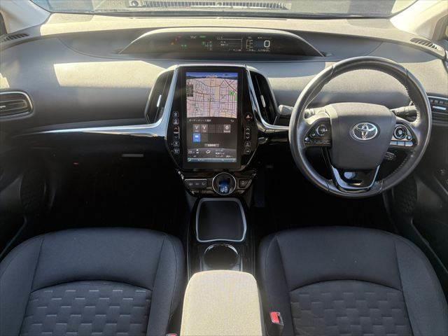 プリウスＰＨＶ Ａ　衝突軽減ブレーキ　純正ＳＤナビ（3枚目）