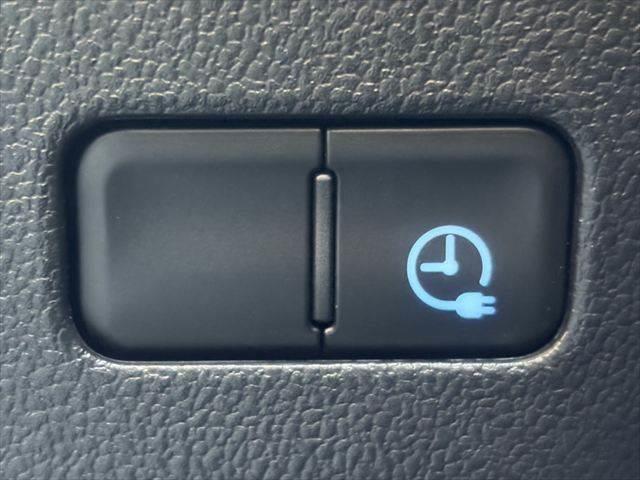 プリウスＰＨＶ Ａ　衝突軽減ブレーキ　純正ＳＤナビ（7枚目）
