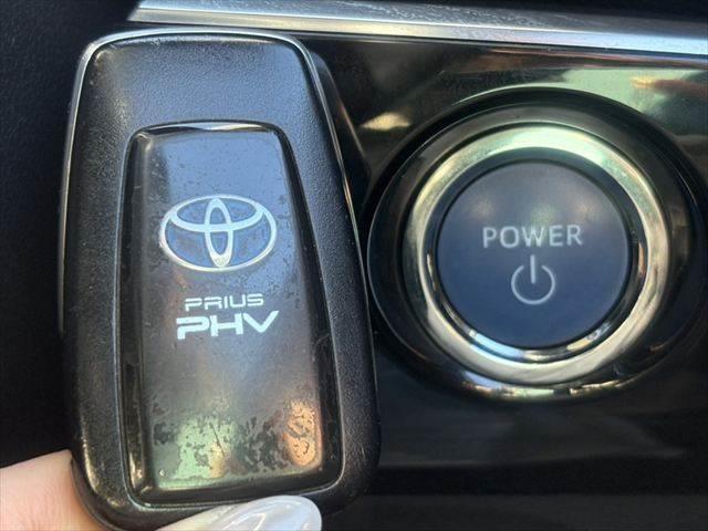 プリウスＰＨＶ Ａ　衝突軽減ブレーキ　純正ＳＤナビ（47枚目）