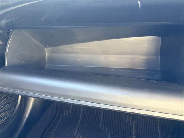 プリウスＰＨＶ Ａ　衝突軽減ブレーキ　純正ＳＤナビ（48枚目）