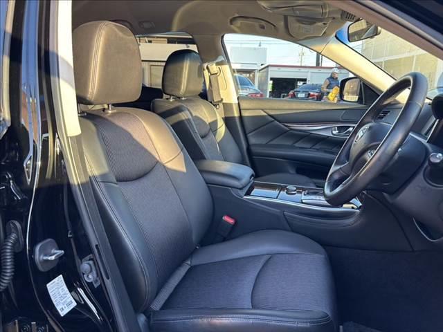 フーガ ２５０ＧＴ　純正ＨＤＤナビ　フルセグテレビ　バックカメラ　ＥＴＣ　ハーフレザーシート　スマートキー　クルーズコントロール　ミュージックサーバー　Ｂｌｕｅｔｏｏｔｈ　ＨＩＤヘッドライト　禁煙車　ＭＴモード付シフト（8枚目）