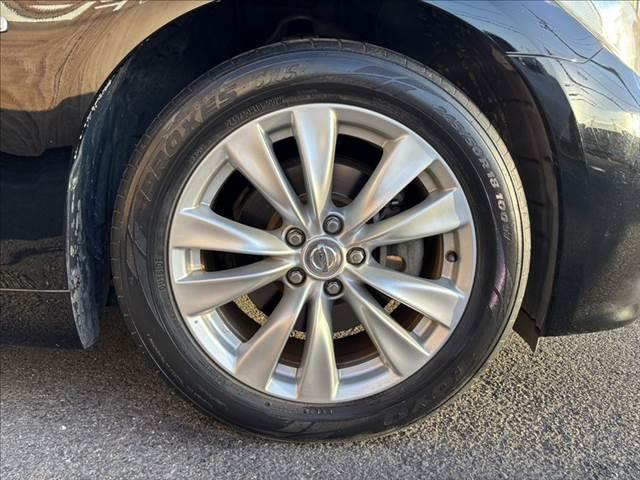 フーガ ２５０ＧＴ　純正ＨＤＤナビ　フルセグテレビ　バックカメラ　ＥＴＣ　ハーフレザーシート　スマートキー　クルーズコントロール　ミュージックサーバー　Ｂｌｕｅｔｏｏｔｈ　ＨＩＤヘッドライト　禁煙車　ＭＴモード付シフト（14枚目）