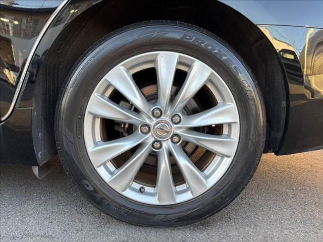 フーガ ２５０ＧＴ　純正ＨＤＤナビ　フルセグテレビ　バックカメラ　ＥＴＣ　ハーフレザーシート　スマートキー　クルーズコントロール　ミュージックサーバー　Ｂｌｕｅｔｏｏｔｈ　ＨＩＤヘッドライト　禁煙車　ＭＴモード付シフト（33枚目）