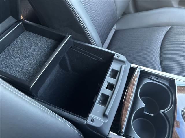 フーガ ２５０ＧＴ　純正ＨＤＤナビ　フルセグテレビ　バックカメラ　ＥＴＣ　ハーフレザーシート　スマートキー　クルーズコントロール　ミュージックサーバー　Ｂｌｕｅｔｏｏｔｈ　ＨＩＤヘッドライト　禁煙車　ＭＴモード付シフト（49枚目）