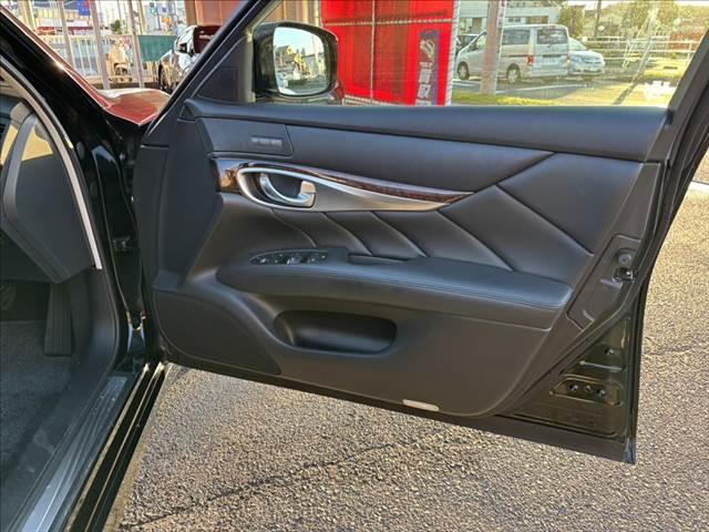 フーガ ２５０ＧＴ　純正ＨＤＤナビ　フルセグテレビ　バックカメラ　ＥＴＣ　ハーフレザーシート　スマートキー　クルーズコントロール　ミュージックサーバー　Ｂｌｕｅｔｏｏｔｈ　ＨＩＤヘッドライト　禁煙車　ＭＴモード付シフト（60枚目）