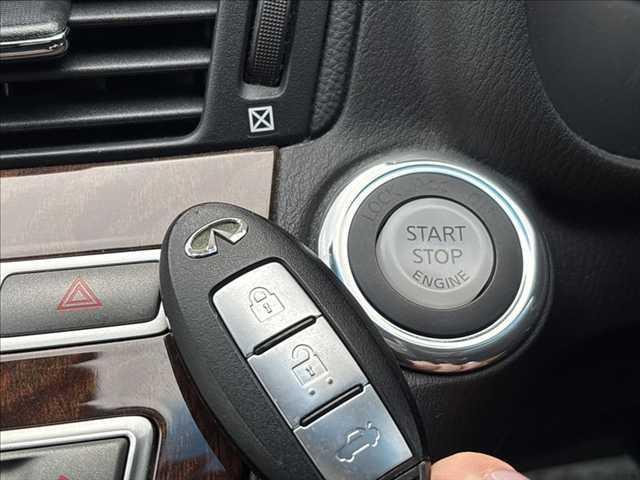 フーガ 250GT 禁煙車 アラウンドビューモニター 純正HDDナビ ETC レーダークルーズコントロール 衝突軽減ブレーキ Bluetooth ハーフレザーシート パワーシート 盗難防止装置 スマートキー(46枚目)