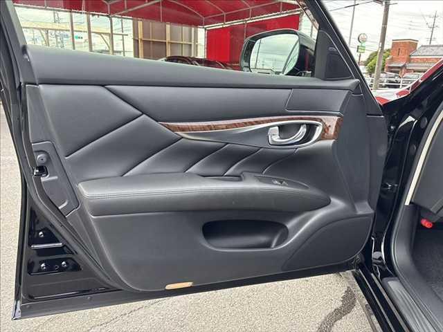 フーガ 250GT 禁煙車 アラウンドビューモニター 純正HDDナビ ETC レーダークルーズコントロール 衝突軽減ブレーキ Bluetooth ハーフレザーシート パワーシート 盗難防止装置 スマートキー(65枚目)