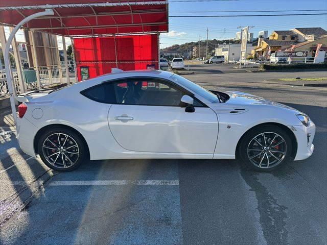 86 GTリミテッド メモリーナビ バックカメラ フルセグTV ETC 禁煙車 バックカメラ クルーズコントロール シートヒーター ハーフレザーシート LEDヘッドライト Bluetooth対応 スマートキー USBポート(16枚目)