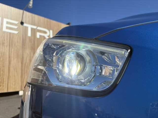 ���w�b�h���C�g�_����