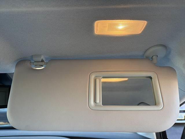 プリウス Ａ　純正１１．６インチナビ　コーナーセンサー　バックカメラ　レーダークルーズコントロール　ＥＴＣ　パワーシート　　フルセグＴＶ　Ｂｌｕｅｔｏｏｔｈ　スマートキー　ＬＥＤヘッドライト　電動格納ミラー（52枚目）